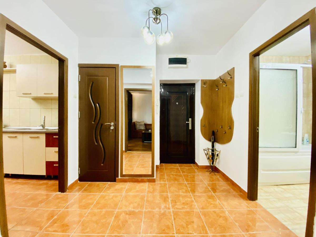 Central & Comfortable Studio Targoviste Exterior photo